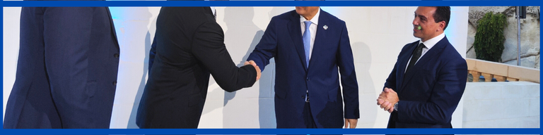 Orange Ebb and Flow Abstract LinkedIn Banner (3).png